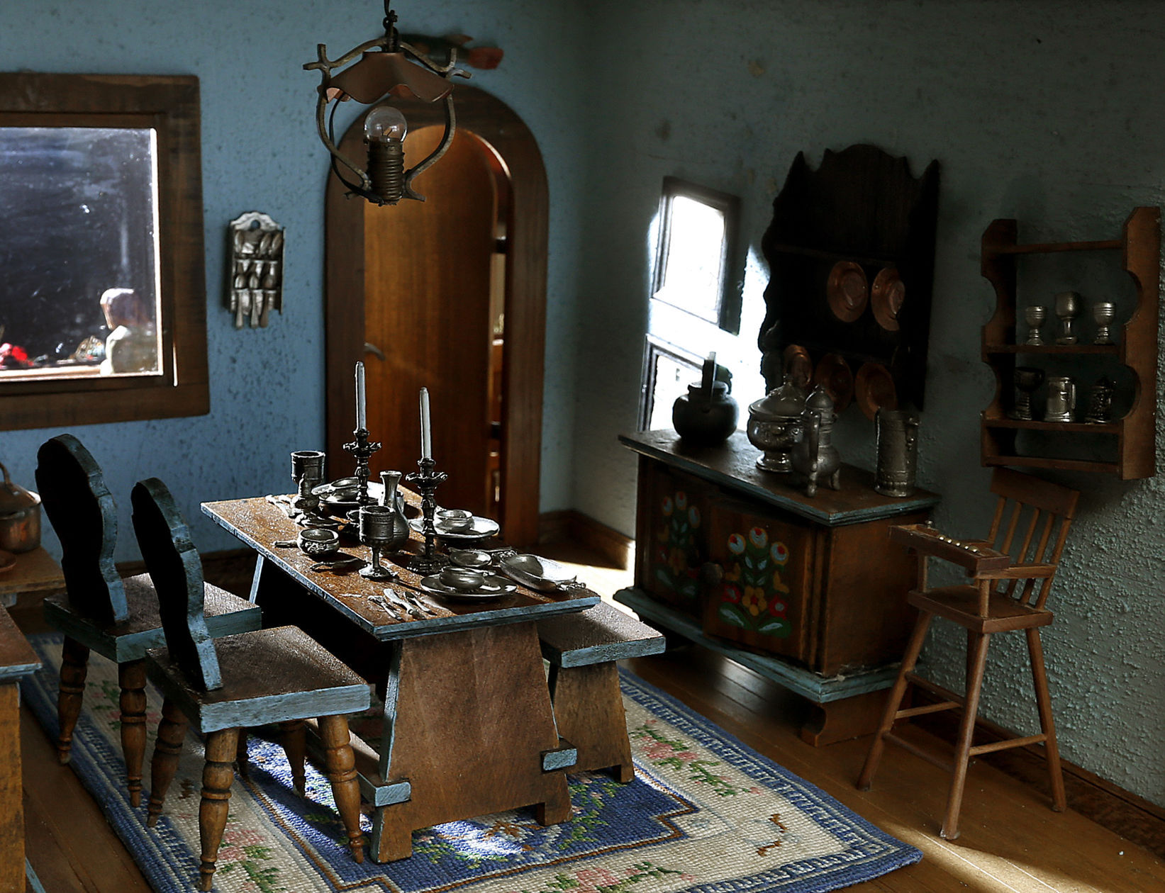 010318-doll-house-003